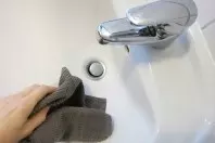 Sauberes Waschbecken