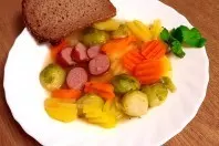 Gemüsesuppe mit Cabanossi