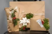 Geschenke verpacken - 3 einfache Anleitungen