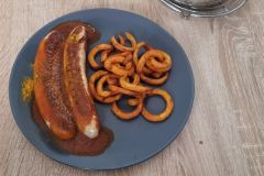 Currywurst &ndash; Vergleich fertig vs. frisch
