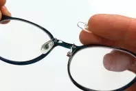 Nasenpads an der Brille selbst wechseln
