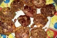 Rote Bete-Frikadellen mit Geflügelhackfleisch und Rinderhackfleisch