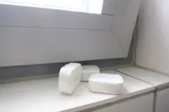 Fensterrahmen super sauber mit Spülmaschinentabs