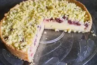 Kirsch-Streuselkuchen mit Schmand