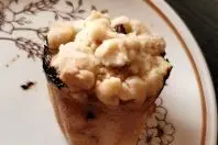 Dinkel-Pflaumen-Muffins mit Streusel