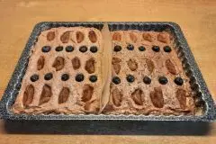 Obst-Blechkuchen zweierlei – mit Schoko & Nuss