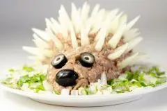 70er Jahre Buffet-Rezepte – Toast-Hawaii, Mettigel und Co