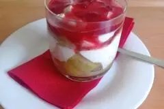 Rhabarber-Quark-Dessert