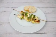 Halloumi-Spieße zum Grillen - lecker & vegetarisch