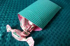 Geschenkverpackung basteln für Bonbons