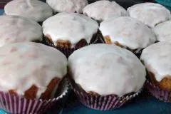 Rübli-Muffins mit Zitronenglasur