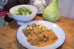 Gulasch aus Rinderbeinscheibe