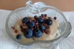 Dessert mit Heidelbeeren & Vanillepudding