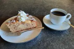 Apfelkuchen mit Haselnuss