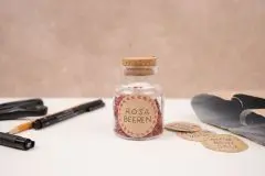 Selbstklebende Etiketten aus Milchtüten herstellen