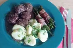 Lamm-Hackbällchen mit Gnocchi