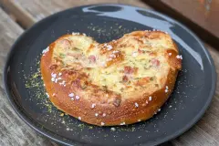 Flammkuchen-Brezeln aus dem Airfryer