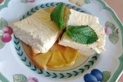 Karamellisierte Äpfel mit Vanilleeis