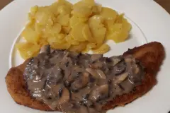 Champignon-Schnitzel mit Kartoffelsalat