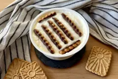 Japanischer Joghurt-Cheesecake-Trend mit Lotus