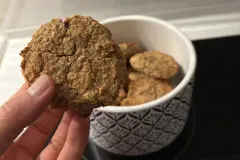Cookies mit Haferflocken, Erdnuss & Kokos