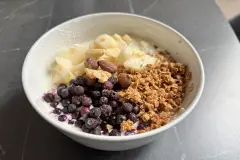 Süßer Hüttenkäse – schnelles & proteinreiches Dessert