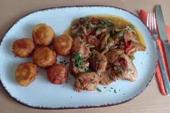 Marinierte Hähnchenbrust mit Paprika-Fenchel-Gemüse