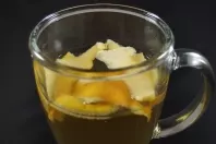 Tee aus Apfelschalen