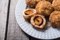 Böhmische Zwetschgenknödel aus Quarkteig