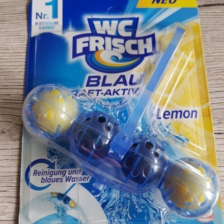 WC Frisch Blau Kraft-Aktiv Lemon getestet von Mandy