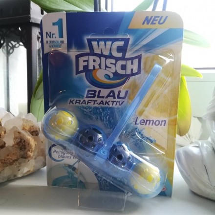 WC Frisch Blau Kraft-Aktiv Lemon getestet von Christiane 